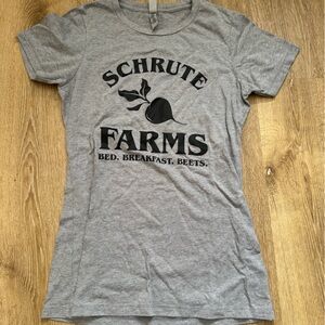 Schrute Farms Gray Short Sleeve Tee with Black Print women medium